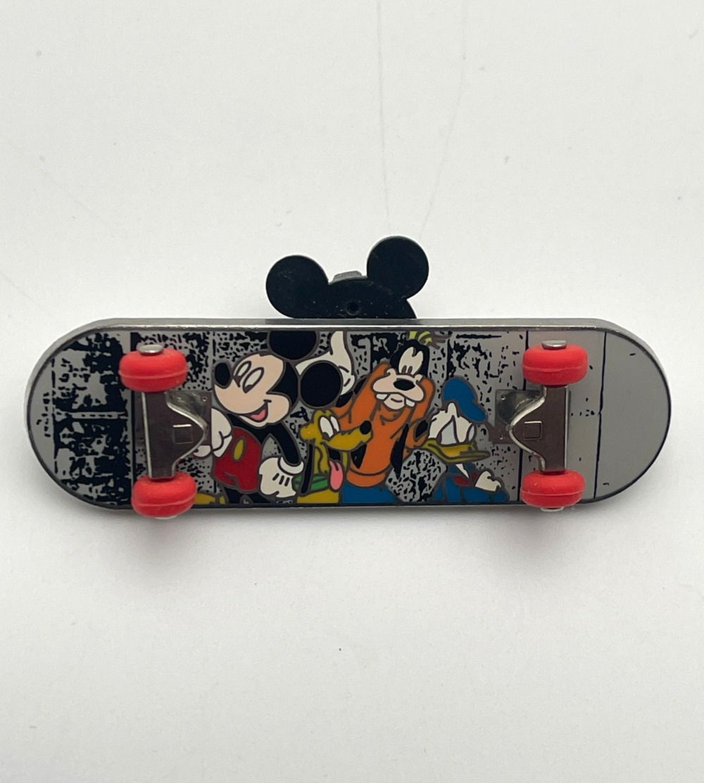 Disney Mickey & Friends Skateboard Pin Goofy Pluto Donald Duck